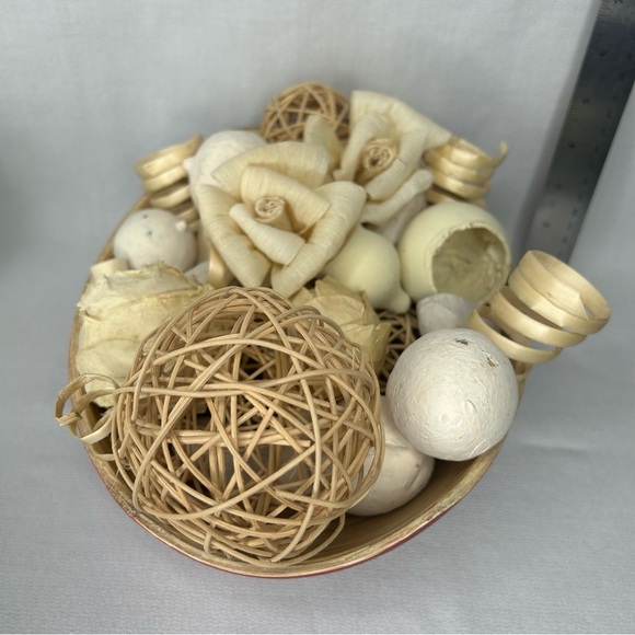 Bamboo Bowl w/Wicker Balls, Dried Orbs, Corn Husk Flowers, Spirals, Filler - Picture 7 of 9